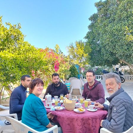 Henchir Ejdoud Pensionat Kairouan Exteriör bild