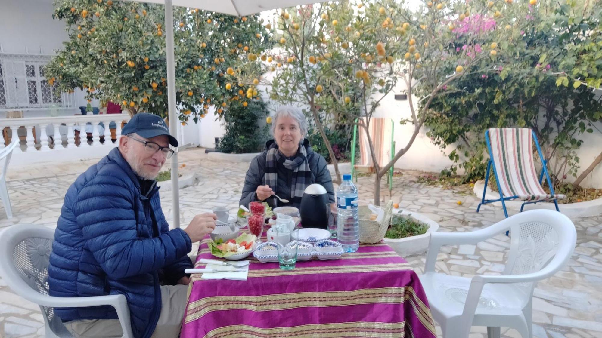Henchir Ejdoud Pensionat Kairouan Exteriör bild