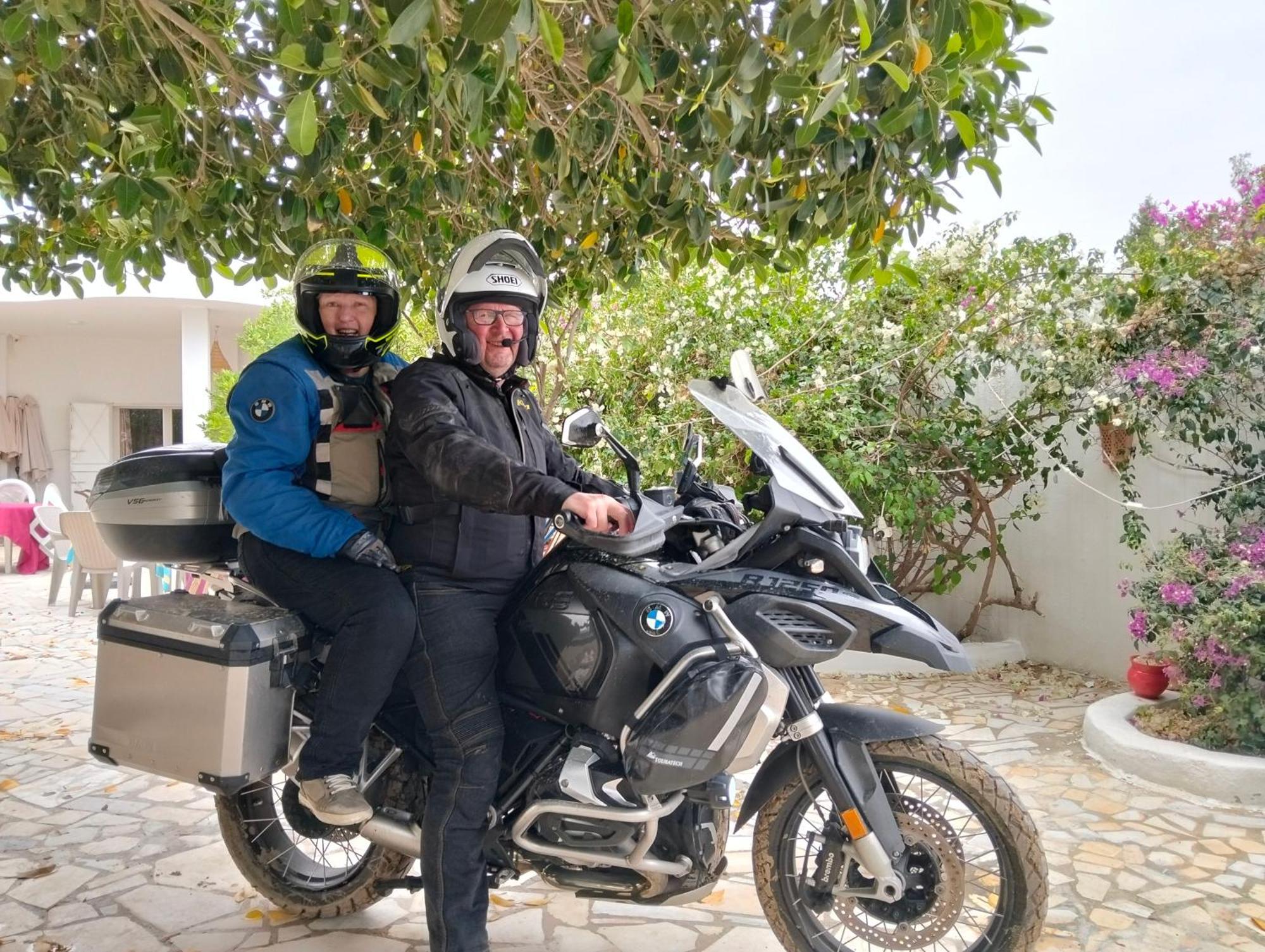 Henchir Ejdoud Pensionat Kairouan Exteriör bild